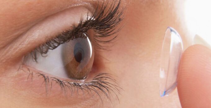 Monthly contact lenses online